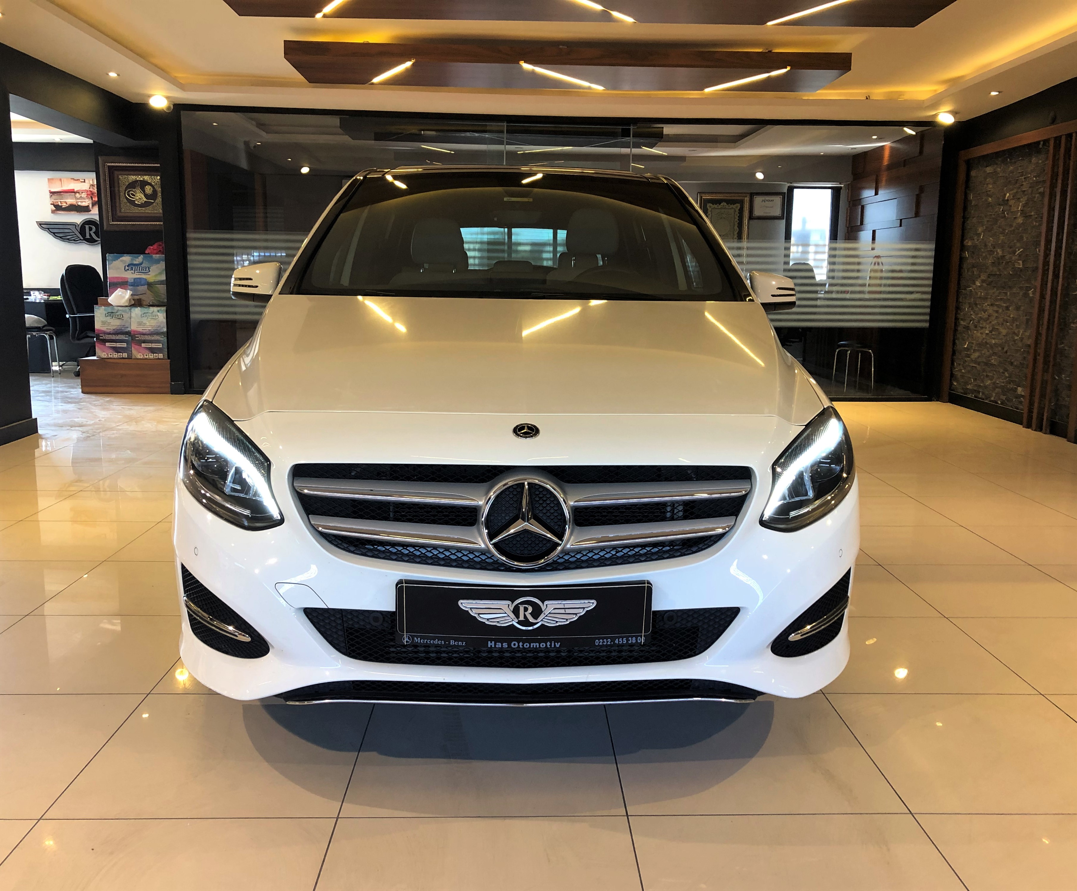 MERCEDES B180 D URBAN 