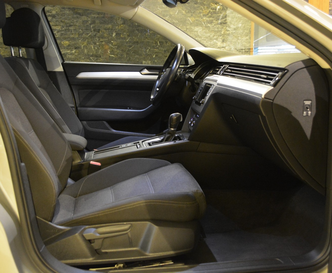 Volkswagen Passat 1.6 TDi BlueMotion Comfortline