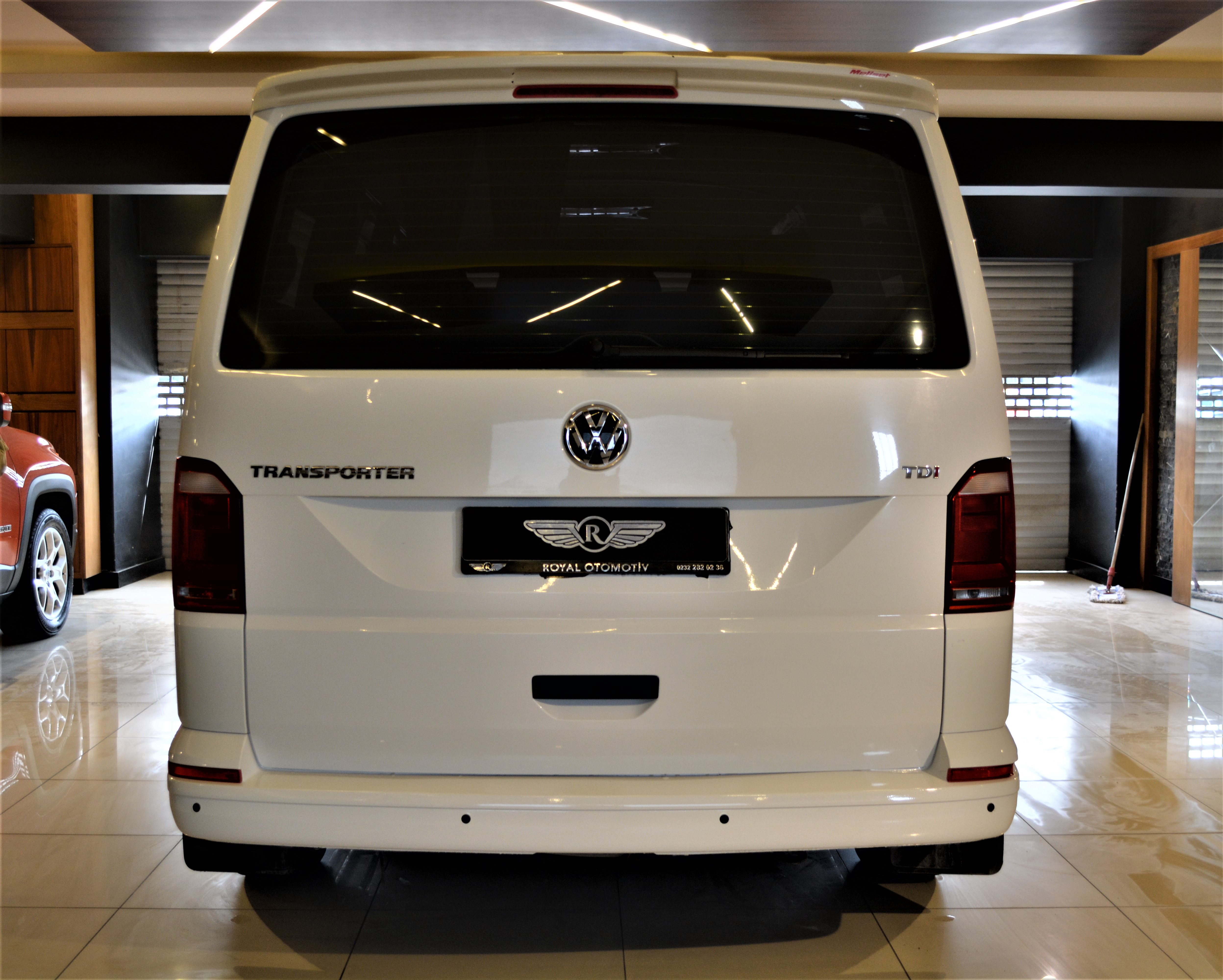 VOLKSWAGEN TRANSPORTER 140 HP 