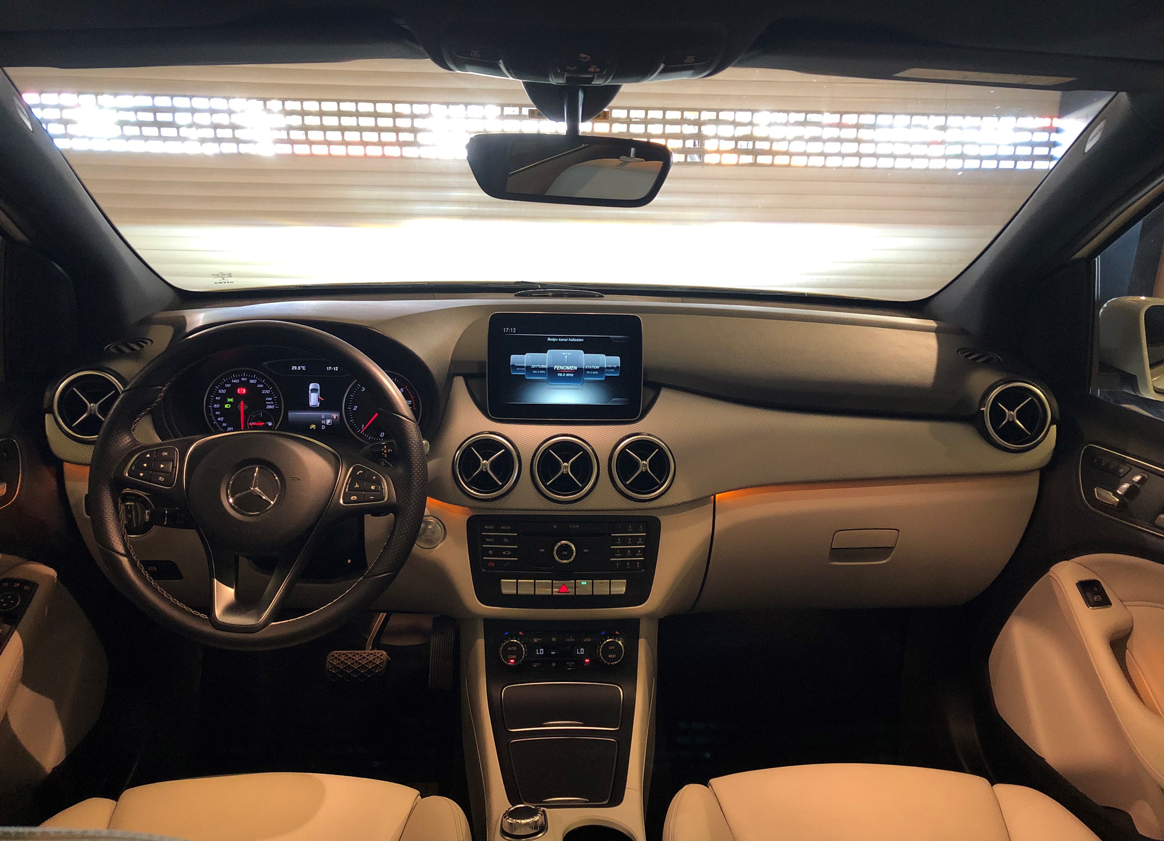 MERCEDES B180 D URBAN 