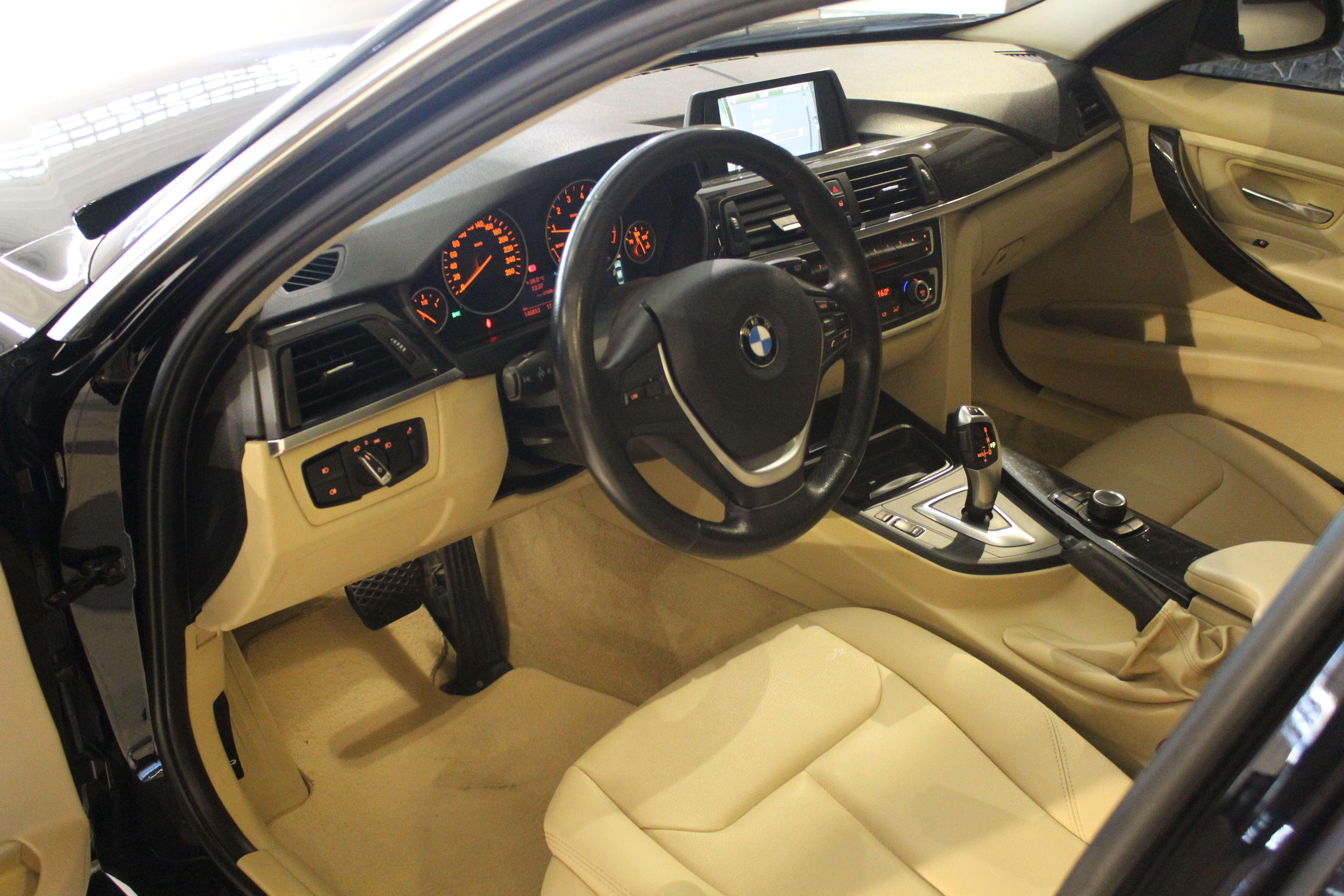 BMW 316İ LUXURY LİNE 