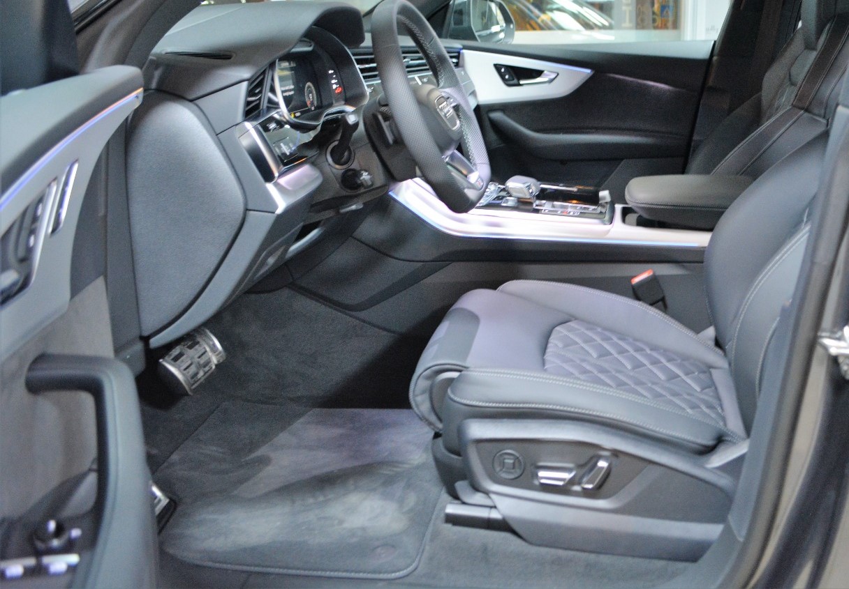 AUDI Q8 50 TDI S LİNE