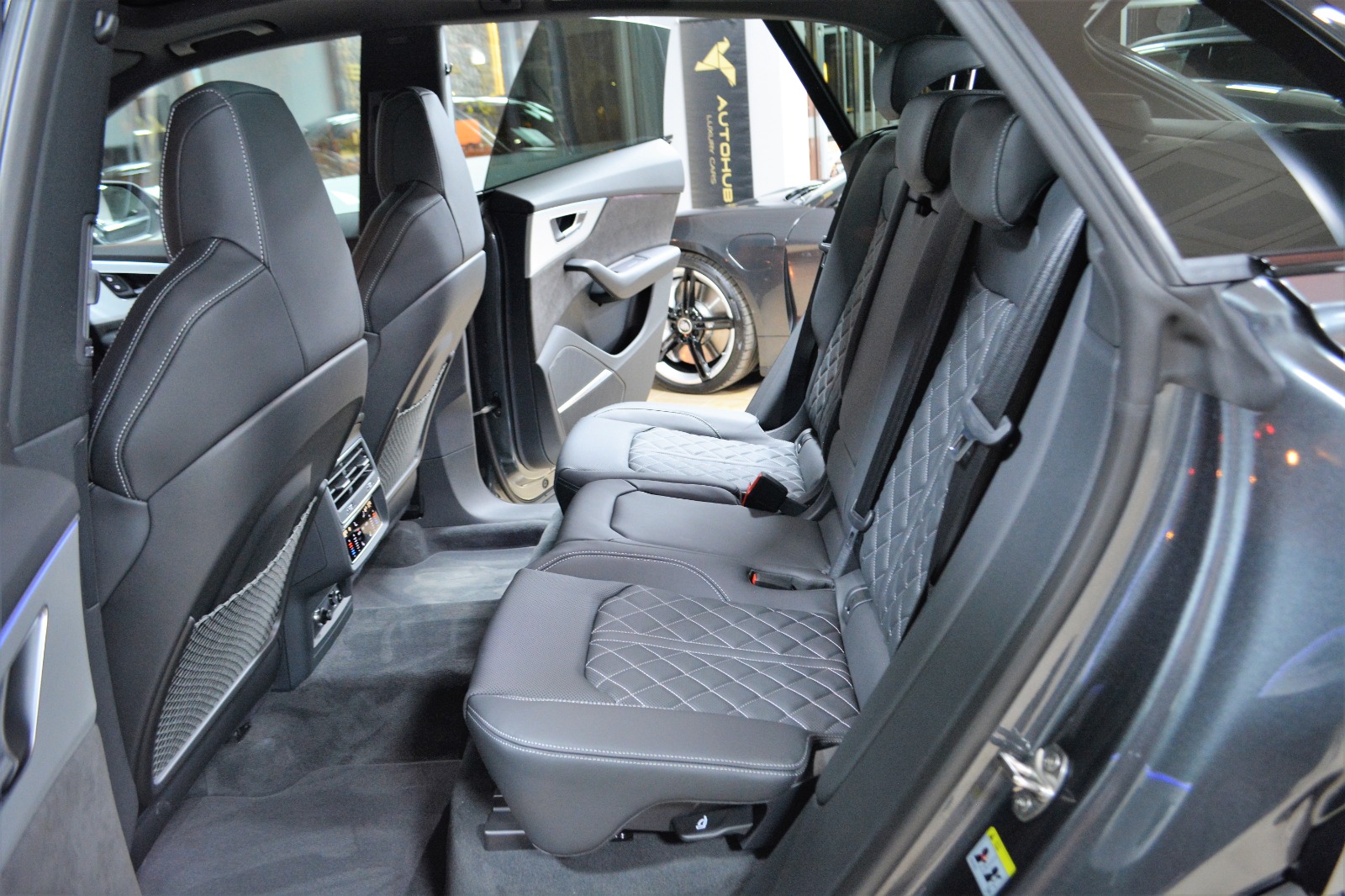 AUDI Q8 50 TDI S LİNE