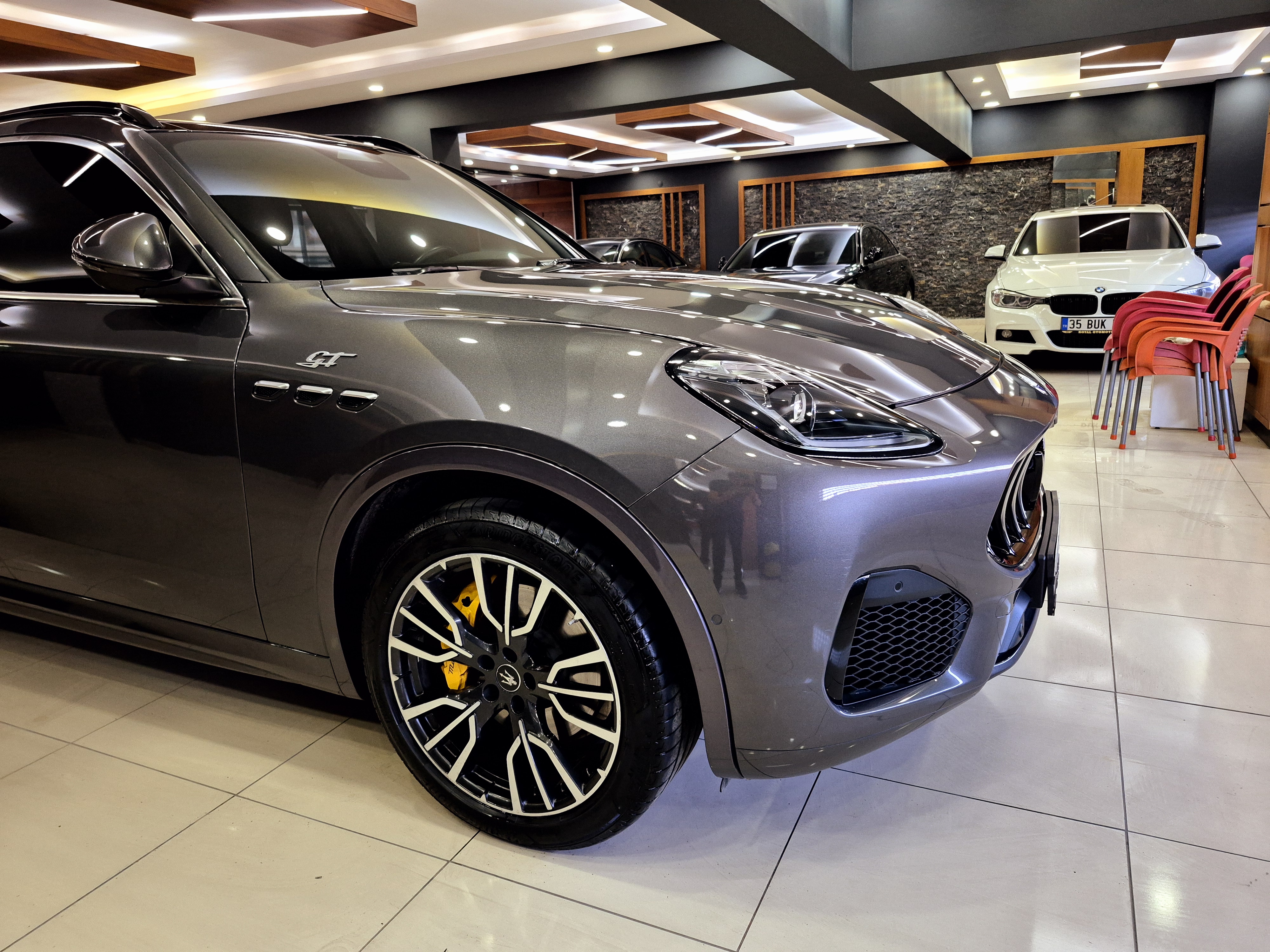 ROYAL'DEN 2023 MASERATİ GRECALE BAYİ HATASIZ FULL
