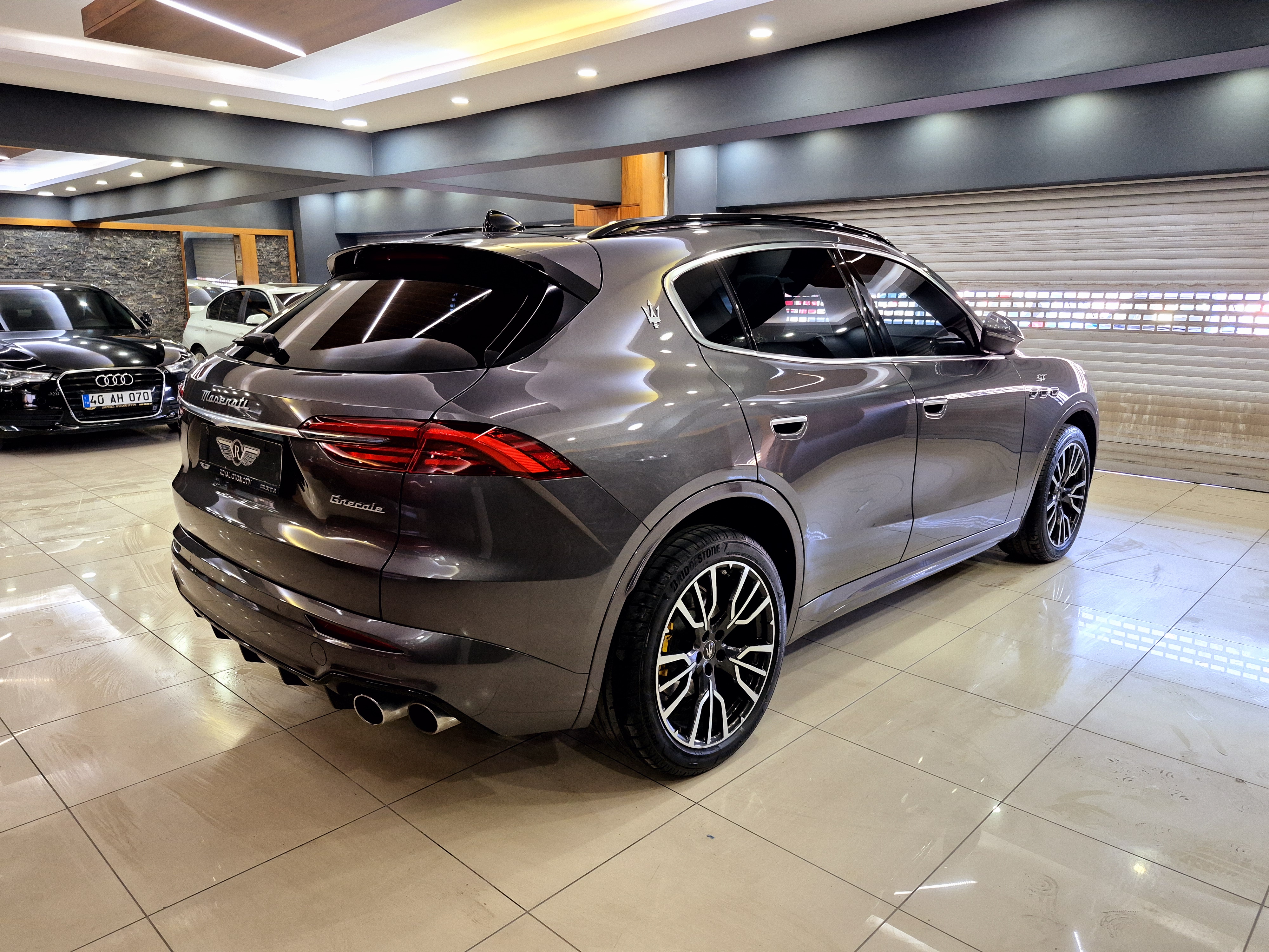 ROYAL'DEN 2023 MASERATİ GRECALE BAYİ HATASIZ FULL