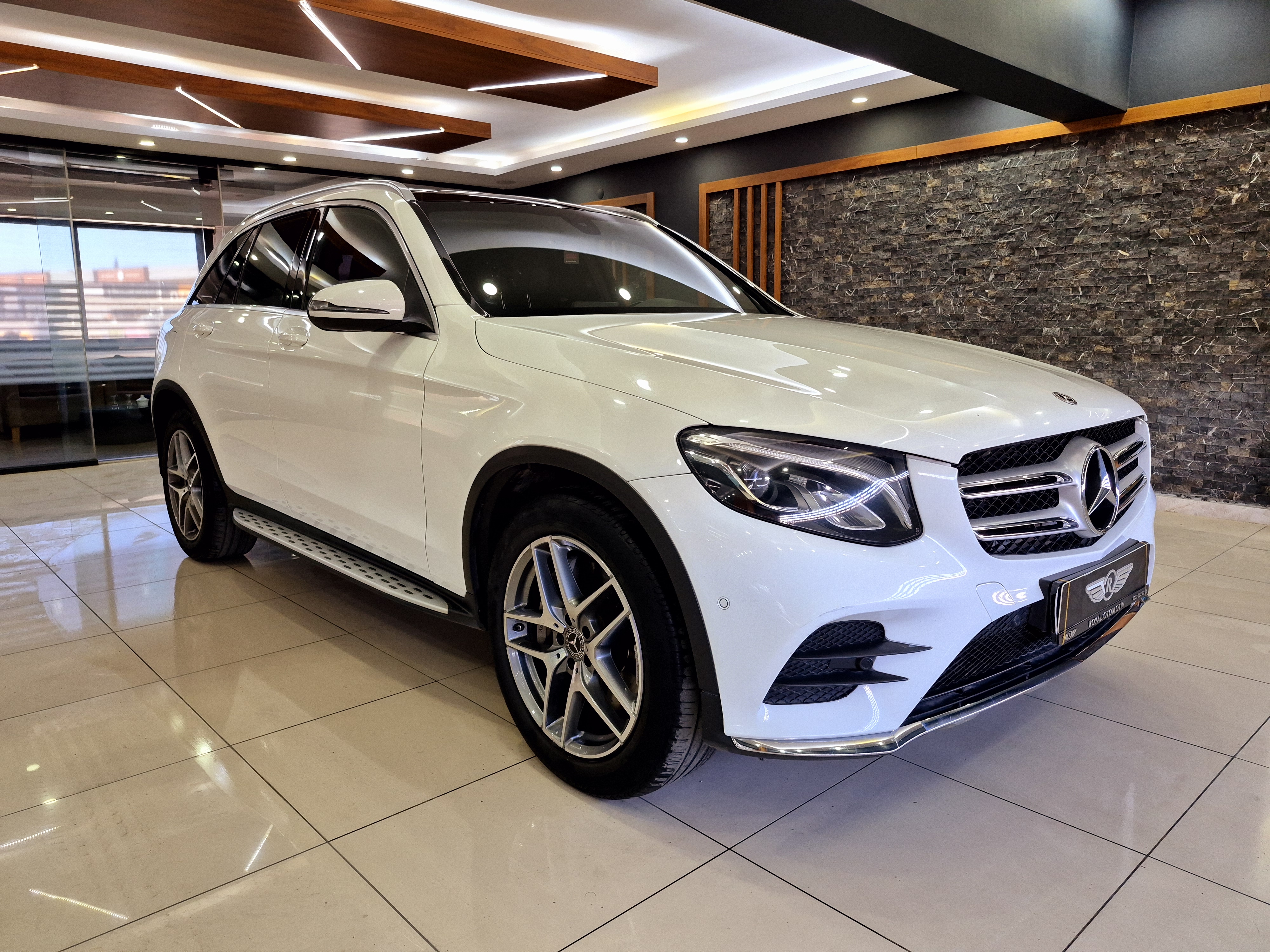 ROYAL'DEN 82.000KM GLC 250 4MATİC AMG CAM TAVAN
