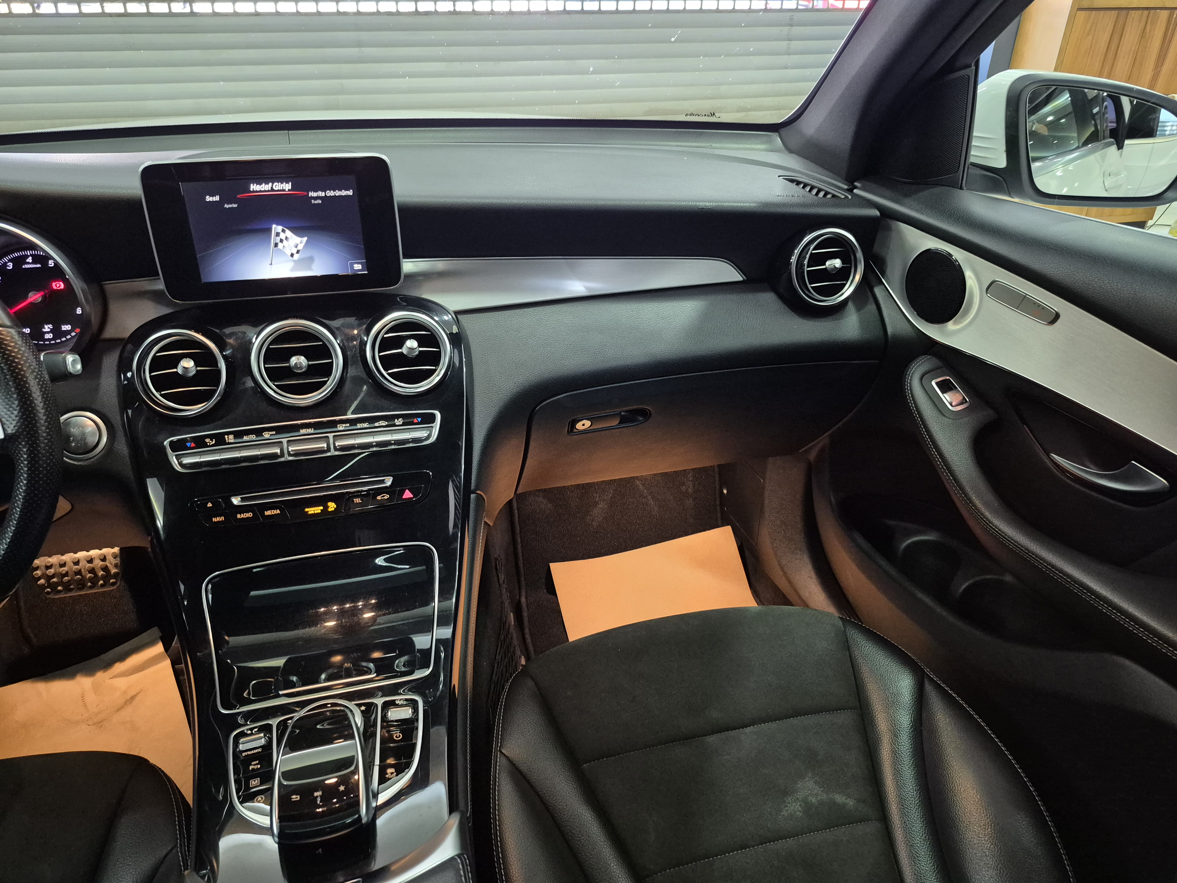 ROYAL'DEN 82.000KM GLC 250 4MATİC AMG CAM TAVAN