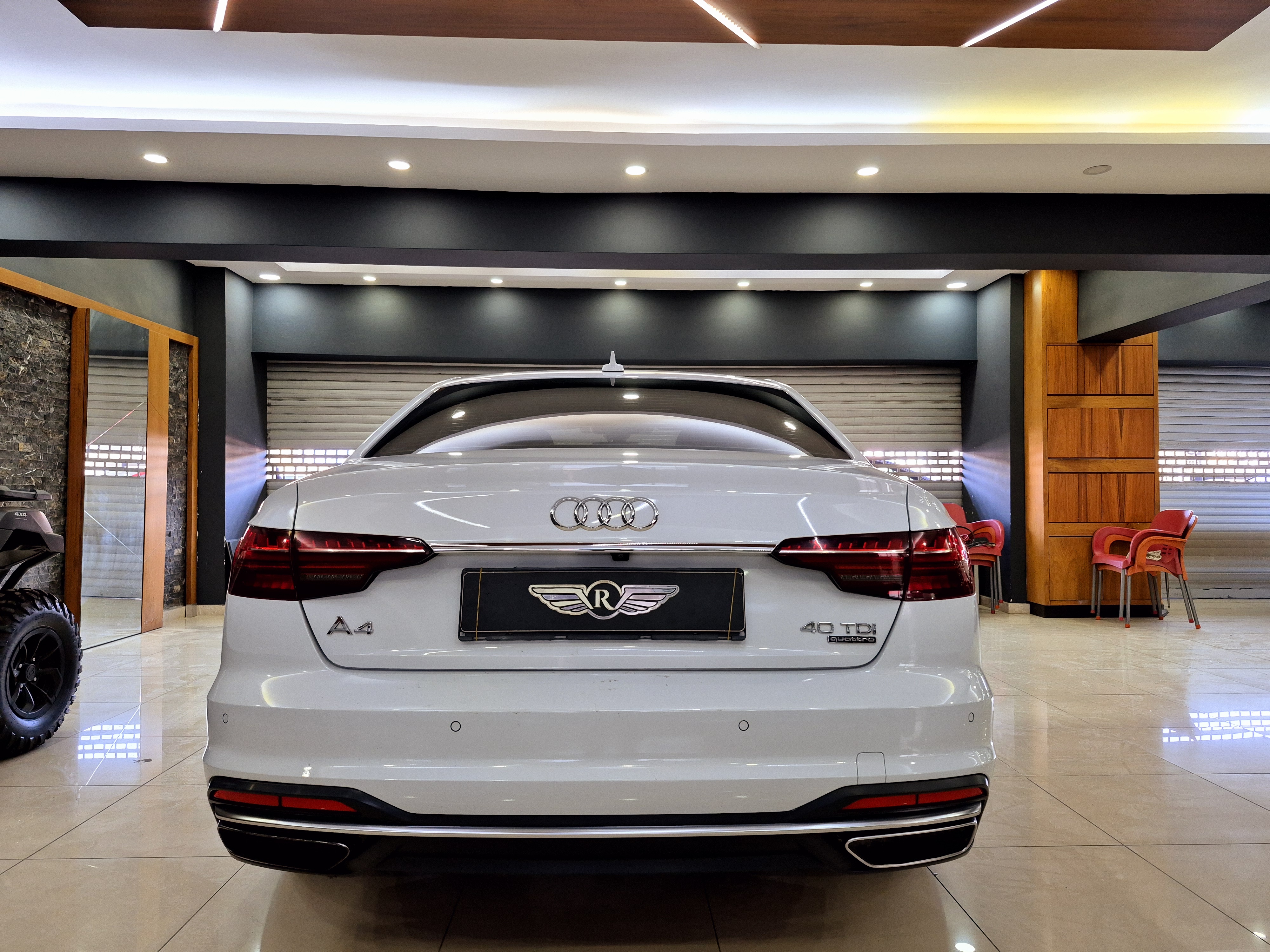 ROYAL'DEN 2020 AUDİ A4 QUATTRO SANRUF İÇİ BEJ