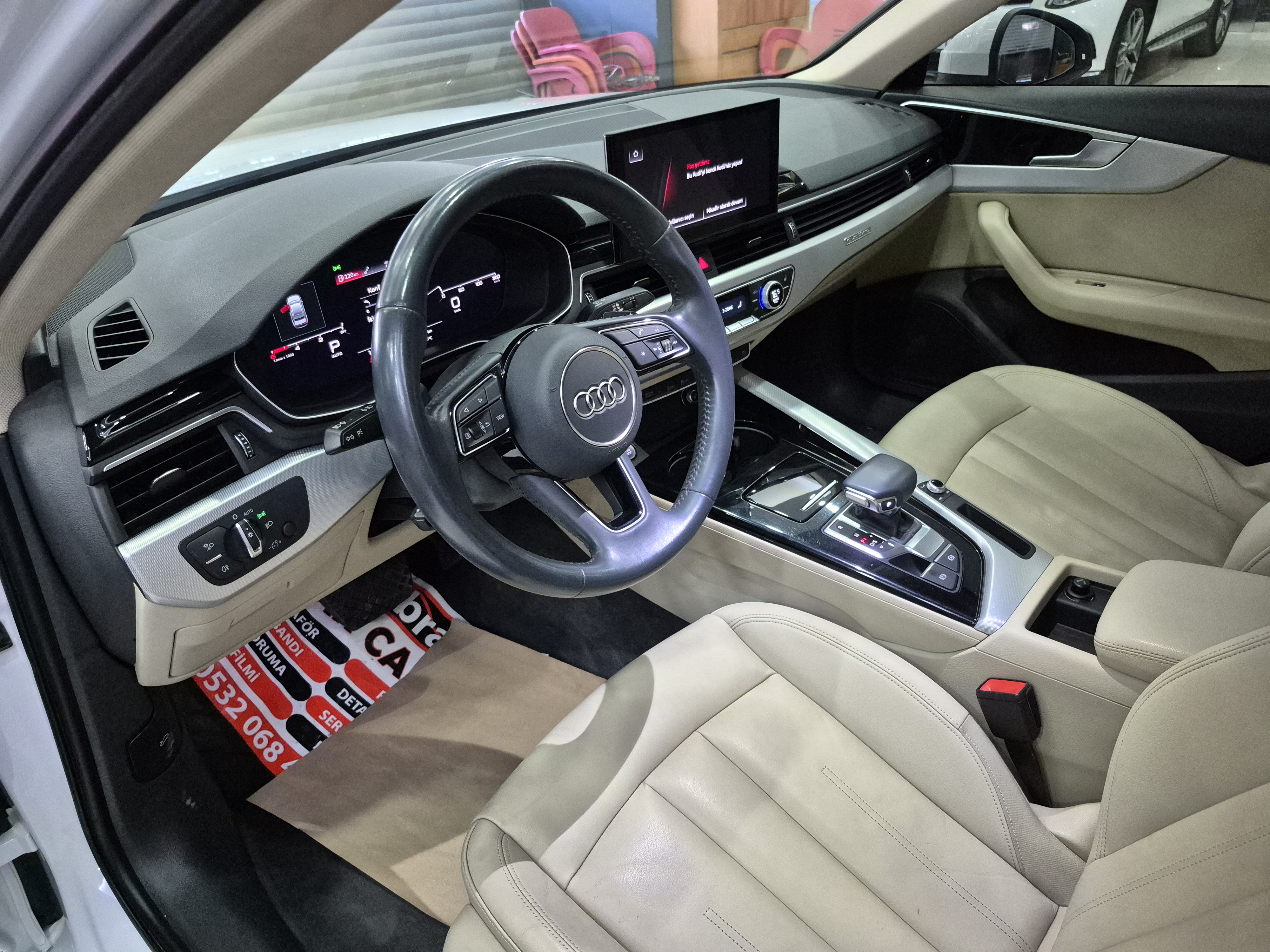 ROYAL'DEN 2020 AUDİ A4 QUATTRO SANRUF İÇİ BEJ