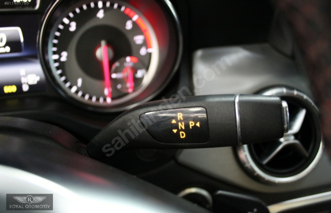2014 MERCEDES-BENZ CLA 180 D AMG