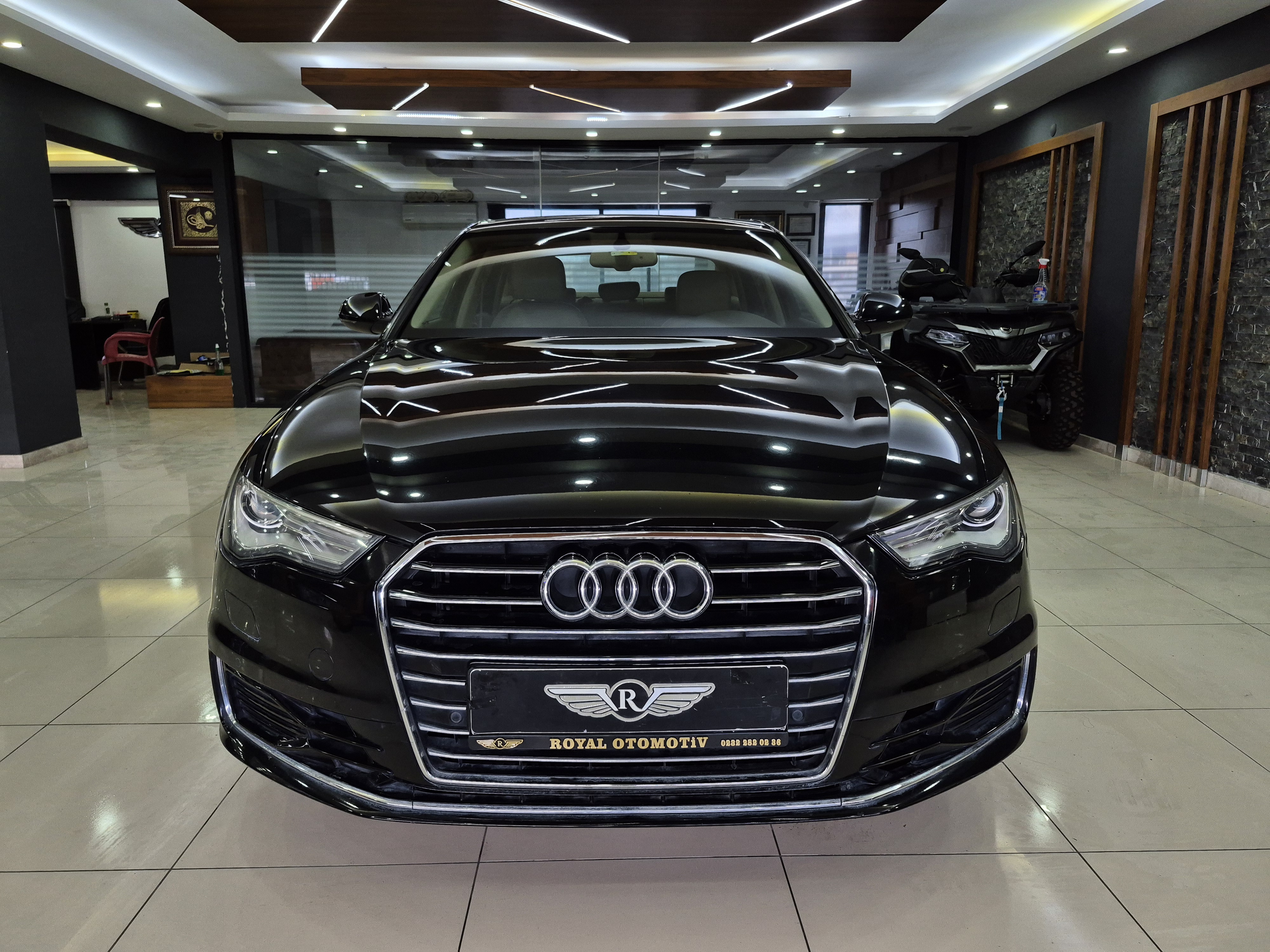 ROYAL'DEN 2015 AUDİ A6 SEDAN SANRUF VAKUM İÇİ BEJ