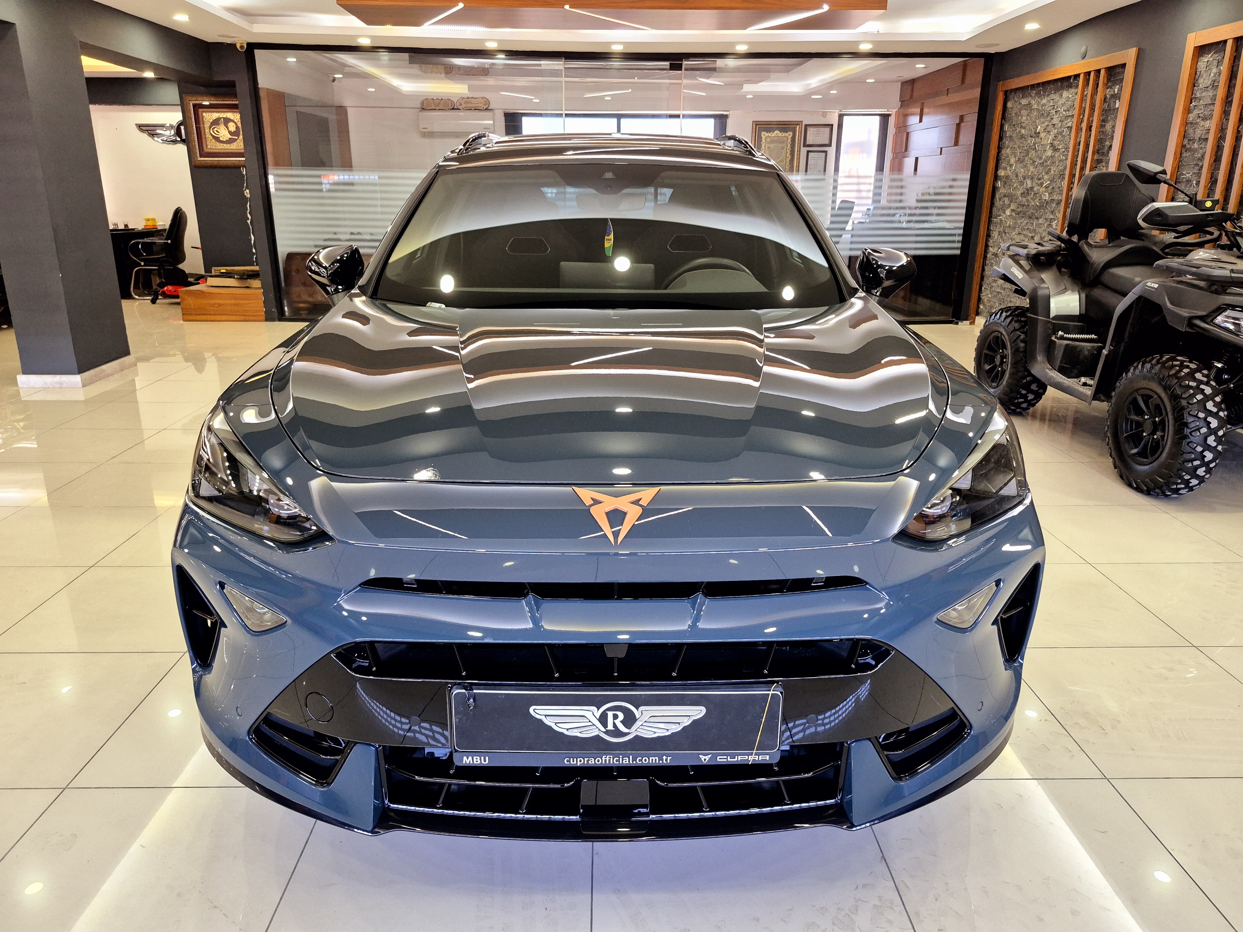 ROYAL'DEN 2024 CUPRA FORMENTOR ZD L